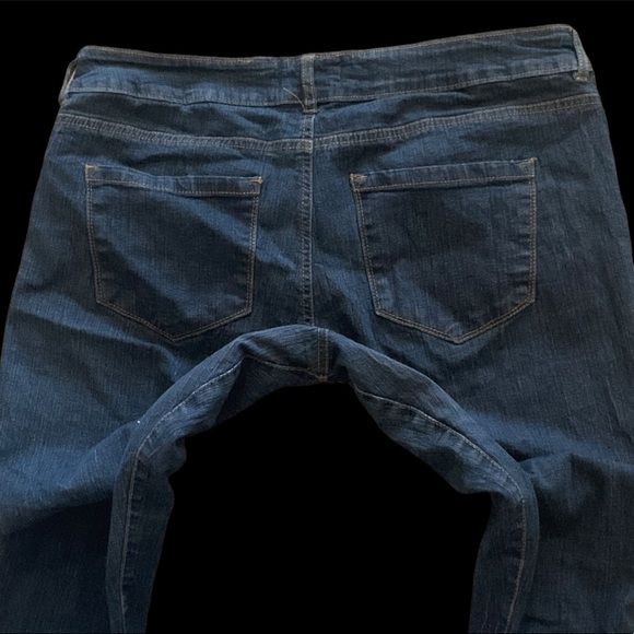 Ardene Stretchy Skinny Jeans - Picture 4 of 7